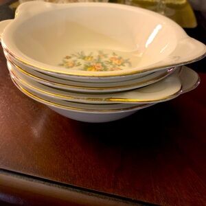 Set of four Porcelain bowls
